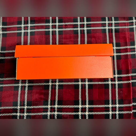 Nike Epic React Flynit Orange Shoe Box - Picture 7 of 7